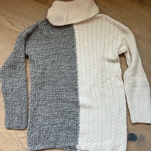 Treasure and Bond Two-Tone Gray and Cream Women's Sweater in size Small